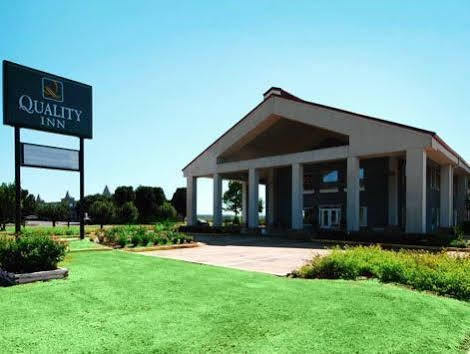 Quality Inn 2*